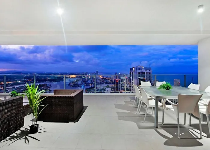 Ocean View Sub Penthouses - Circle On Cavill - Self Contained & Privately Managed