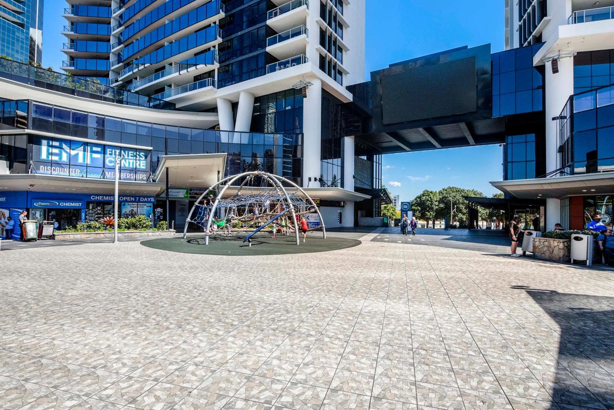 Ocean View Sub Penthouses - Circle On Cavill - Self Contained & Privately Managed Gold Coast