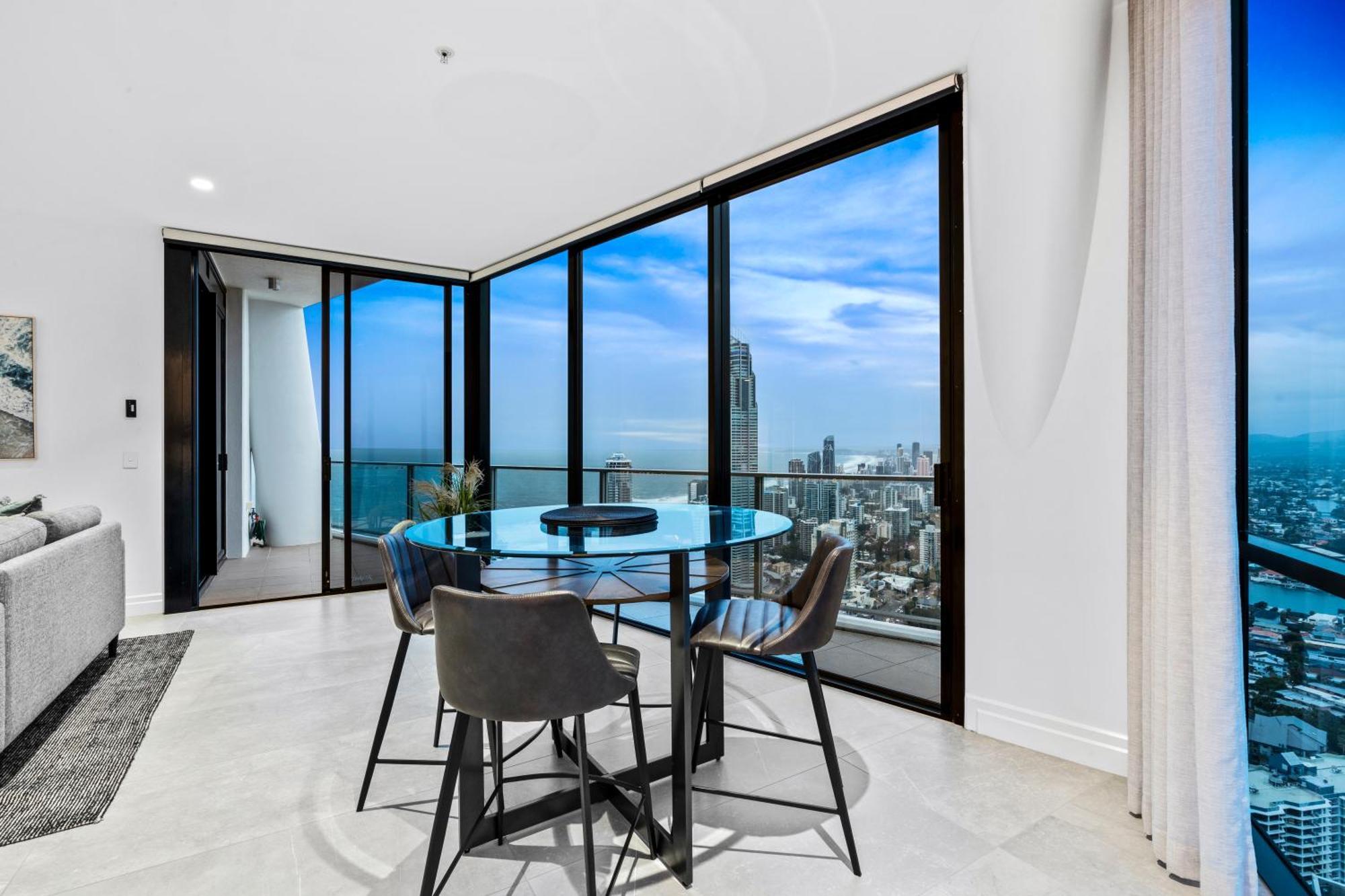 Ocean View Sub Penthouses - Circle On Cavill - Self Contained & Privately Managed Gold Coast