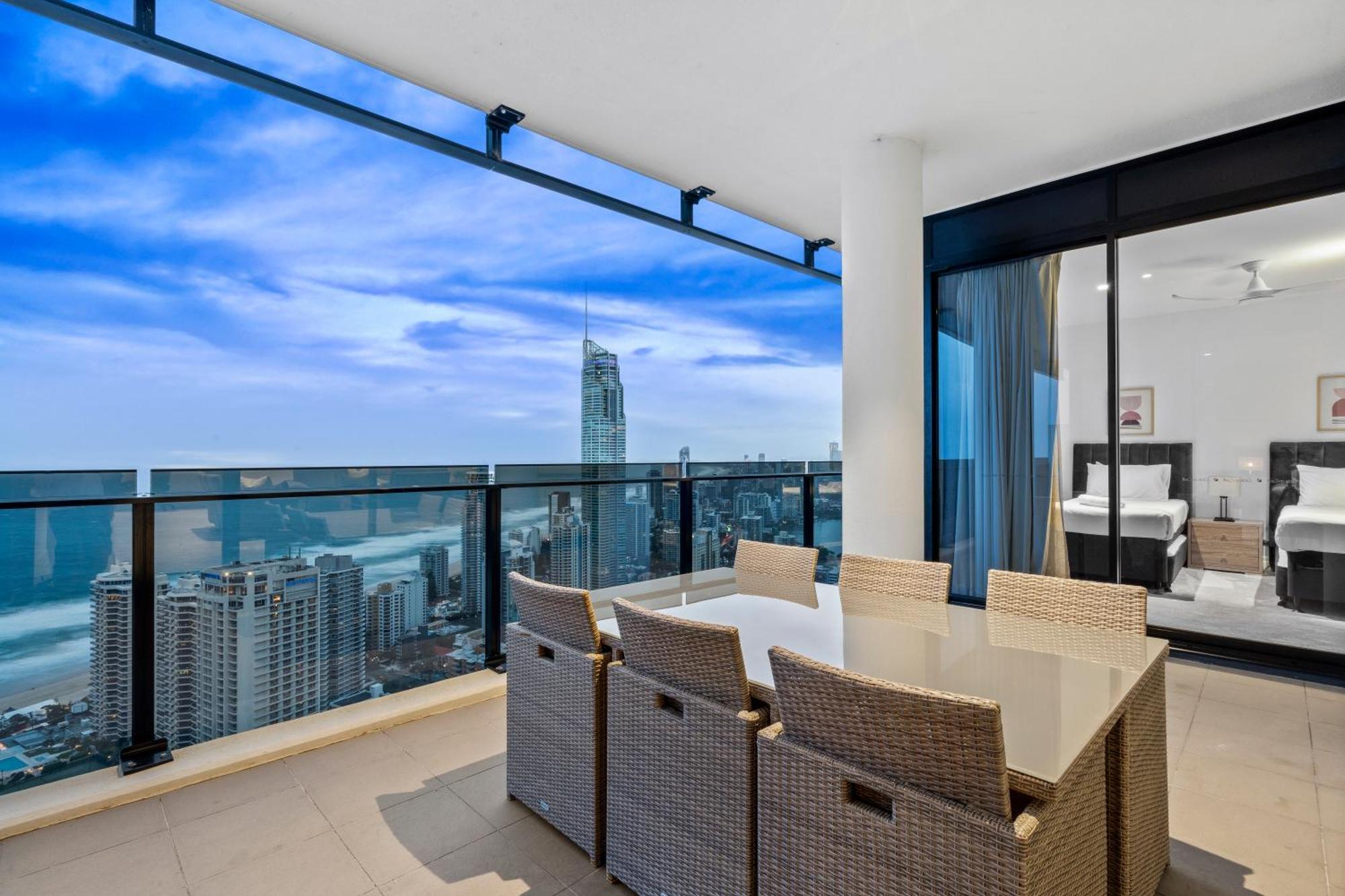 Ocean View Sub Penthouses - Circle On Cavill - Self Contained & Privately Managed